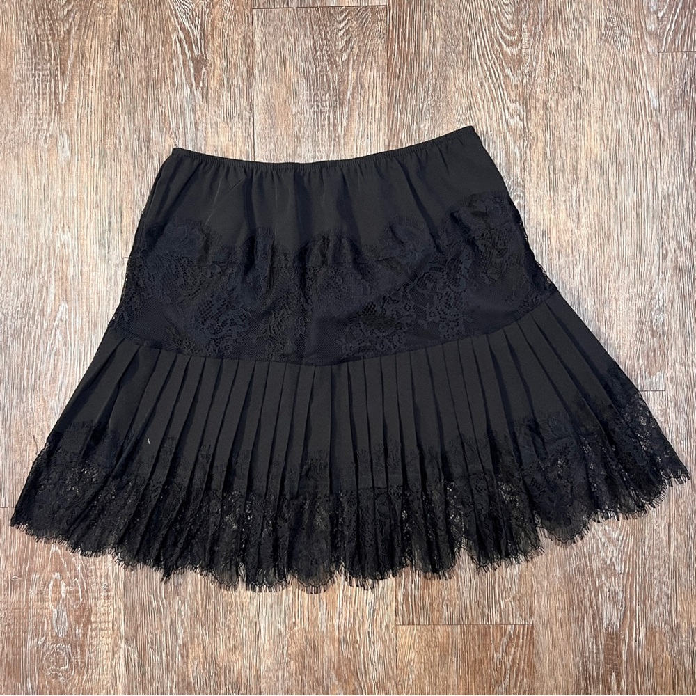 Meihuida Black Lace & Pleated Mini Skirt - Black - Romantic Grunge Aesthetic